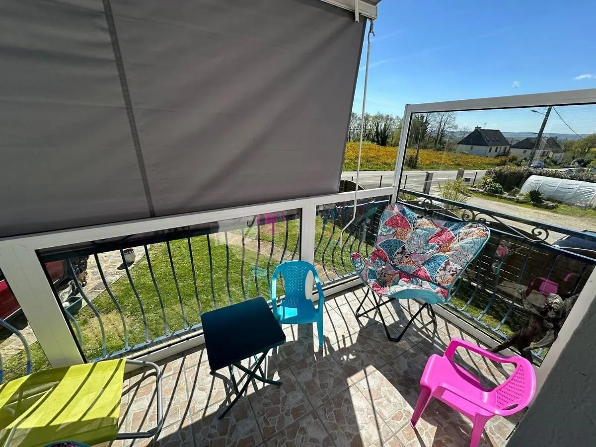 Holiday home Domicile Adore Au Lac De Guerledan France
